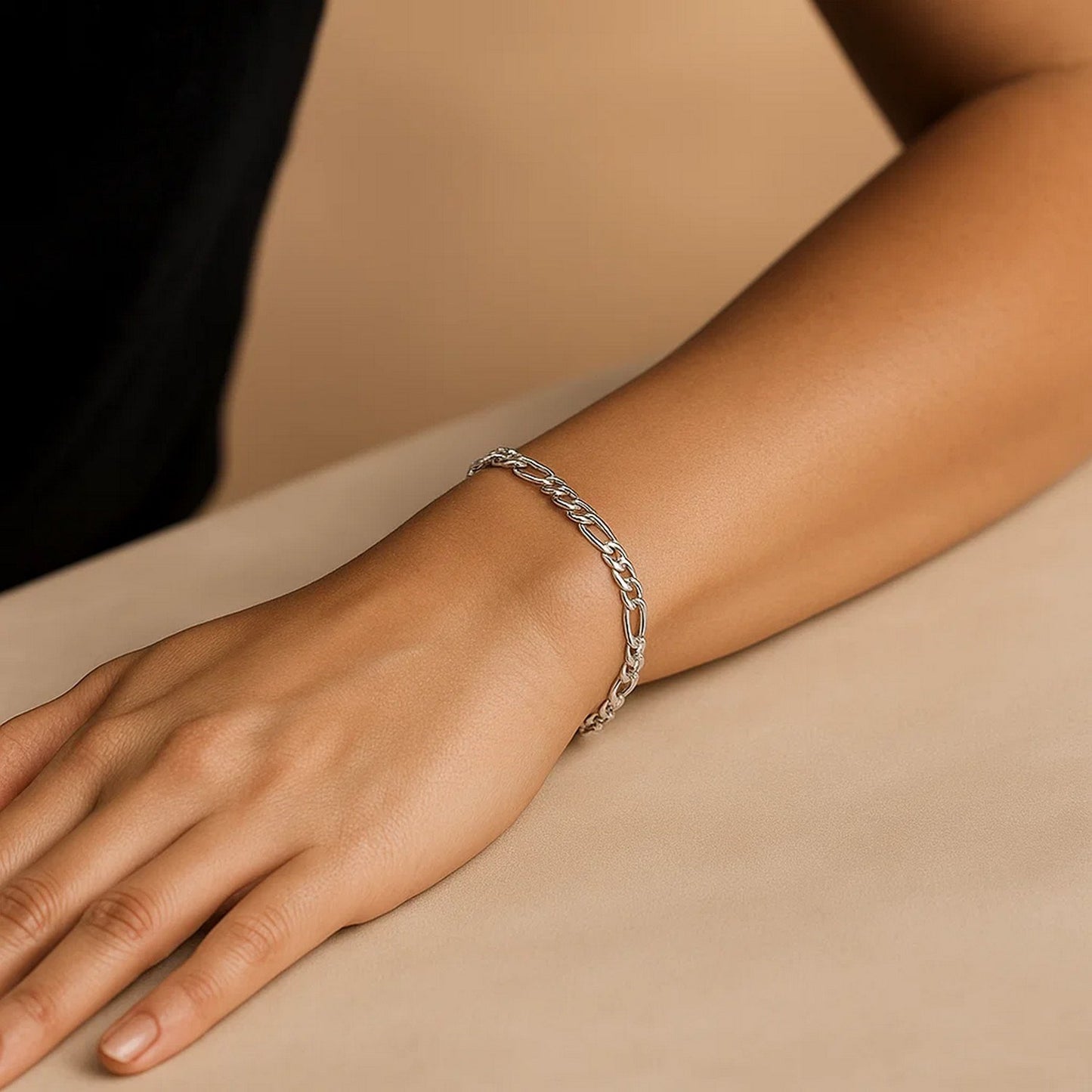 14k White Gold Solid Figaro Bracelet (2.60 mm)