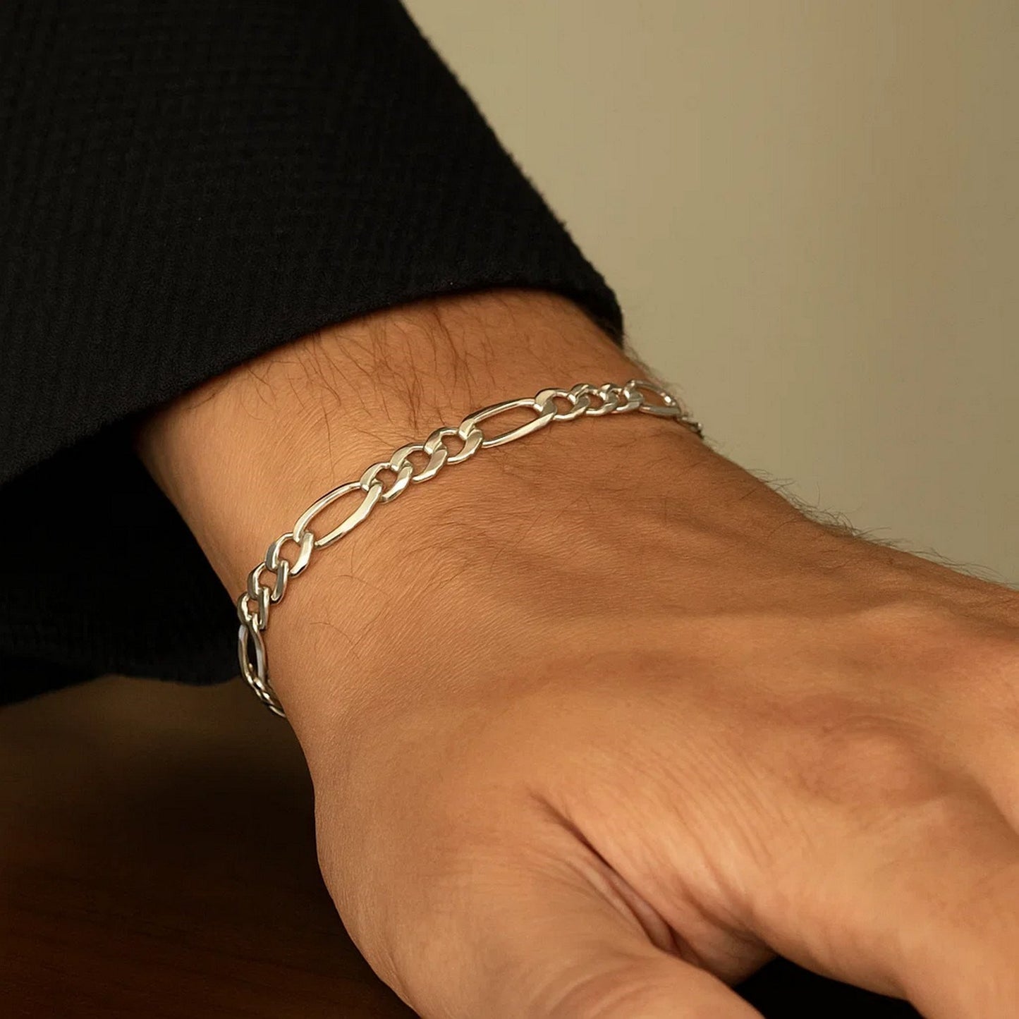 14k White Gold Solid Figaro Bracelet (4.50 mm)