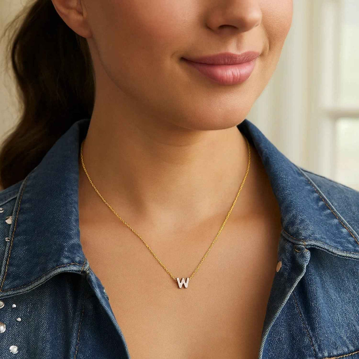 14k yellow gold pendant necklace set with diamonds