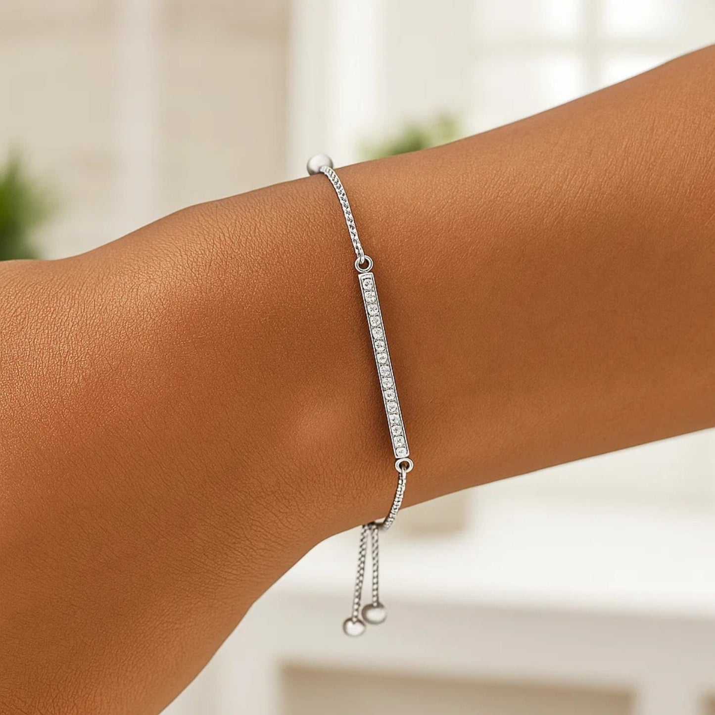 Adjustable Bar Bracelet with Cubic Zirconia in Sterling Silver (1.20 mm)