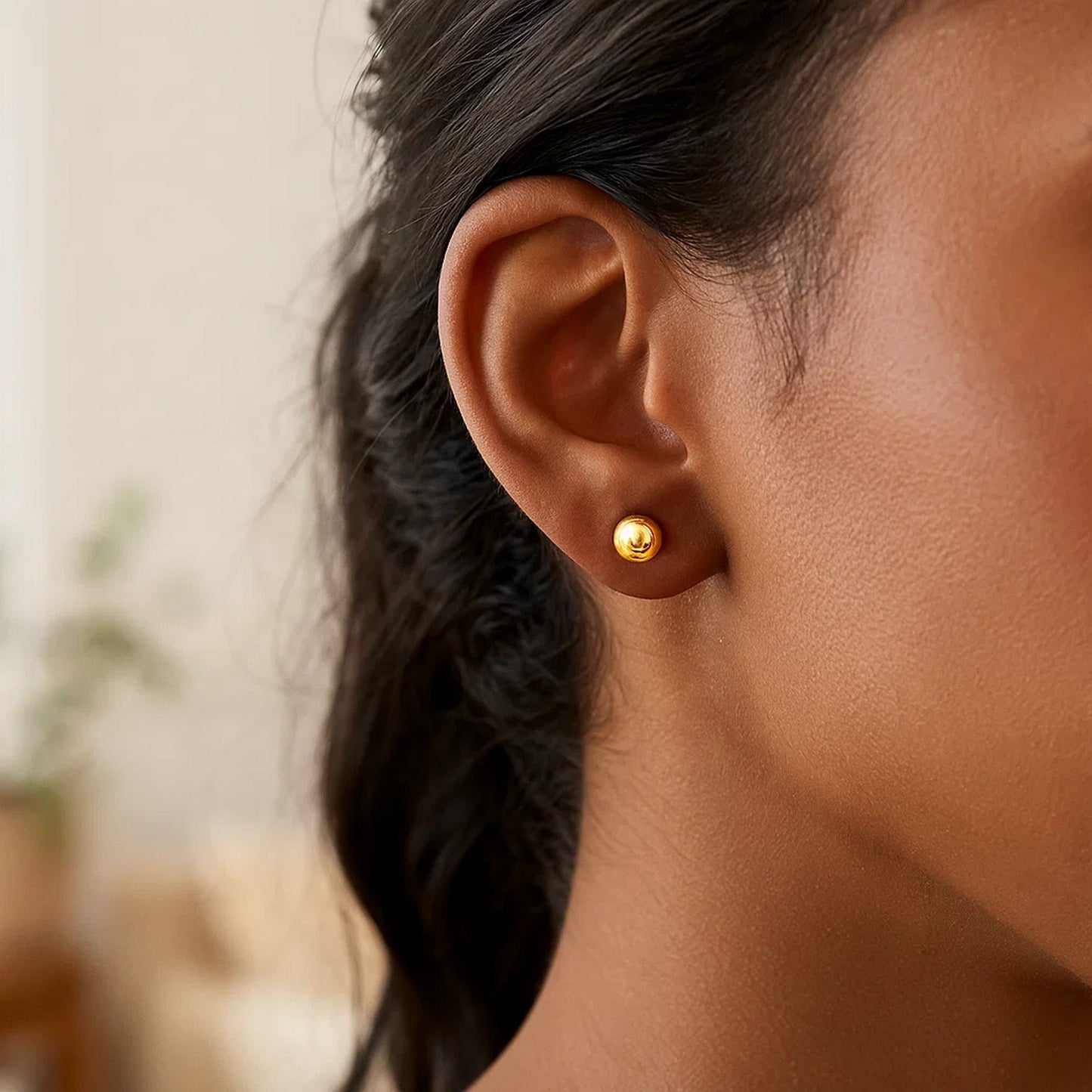 Peelerie jewelry piece in midnight luxury editorial product photo, high-contrast studio lighting