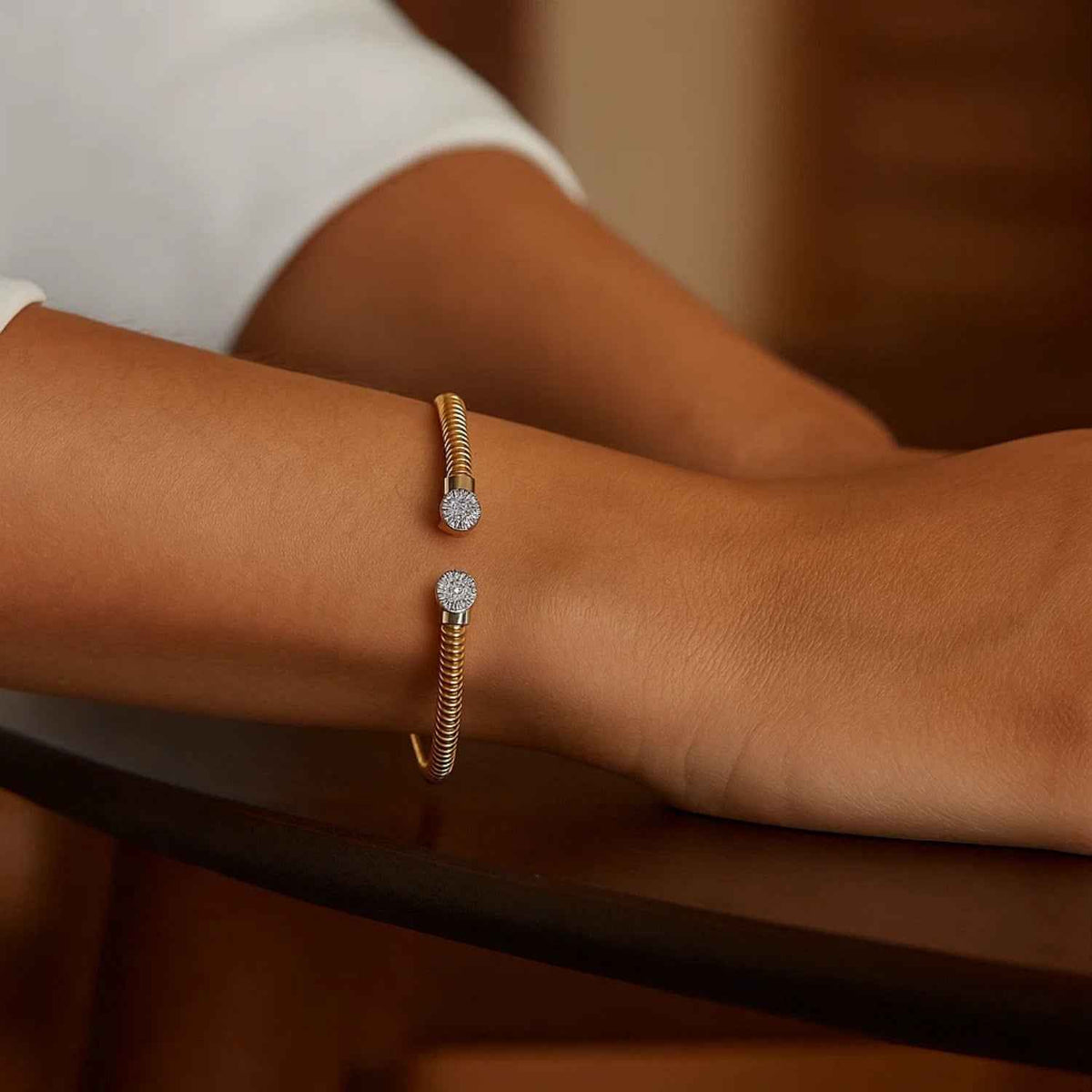14k yellow gold bangle
