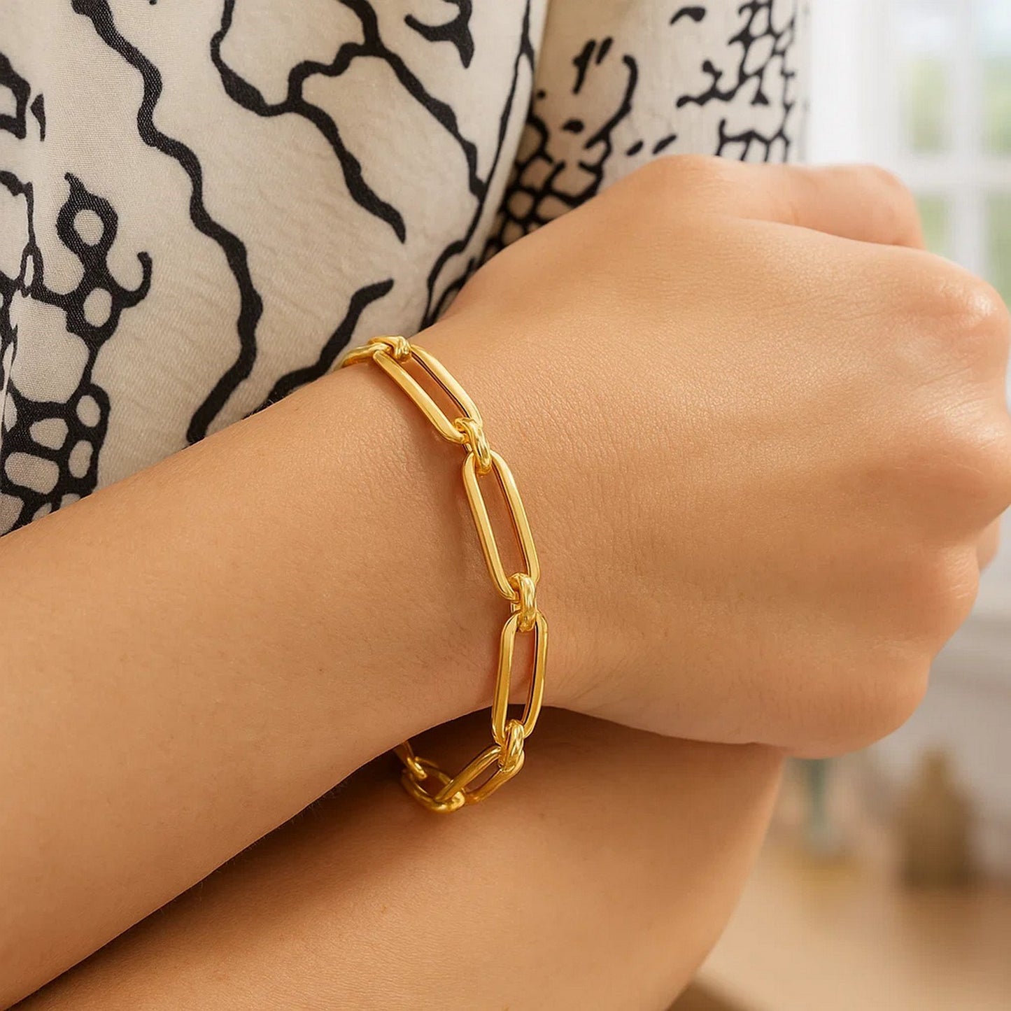 14k Yellow Gold 7 1/2 inch Bombay Paperclip Chain Bracelet (7.00 mm)