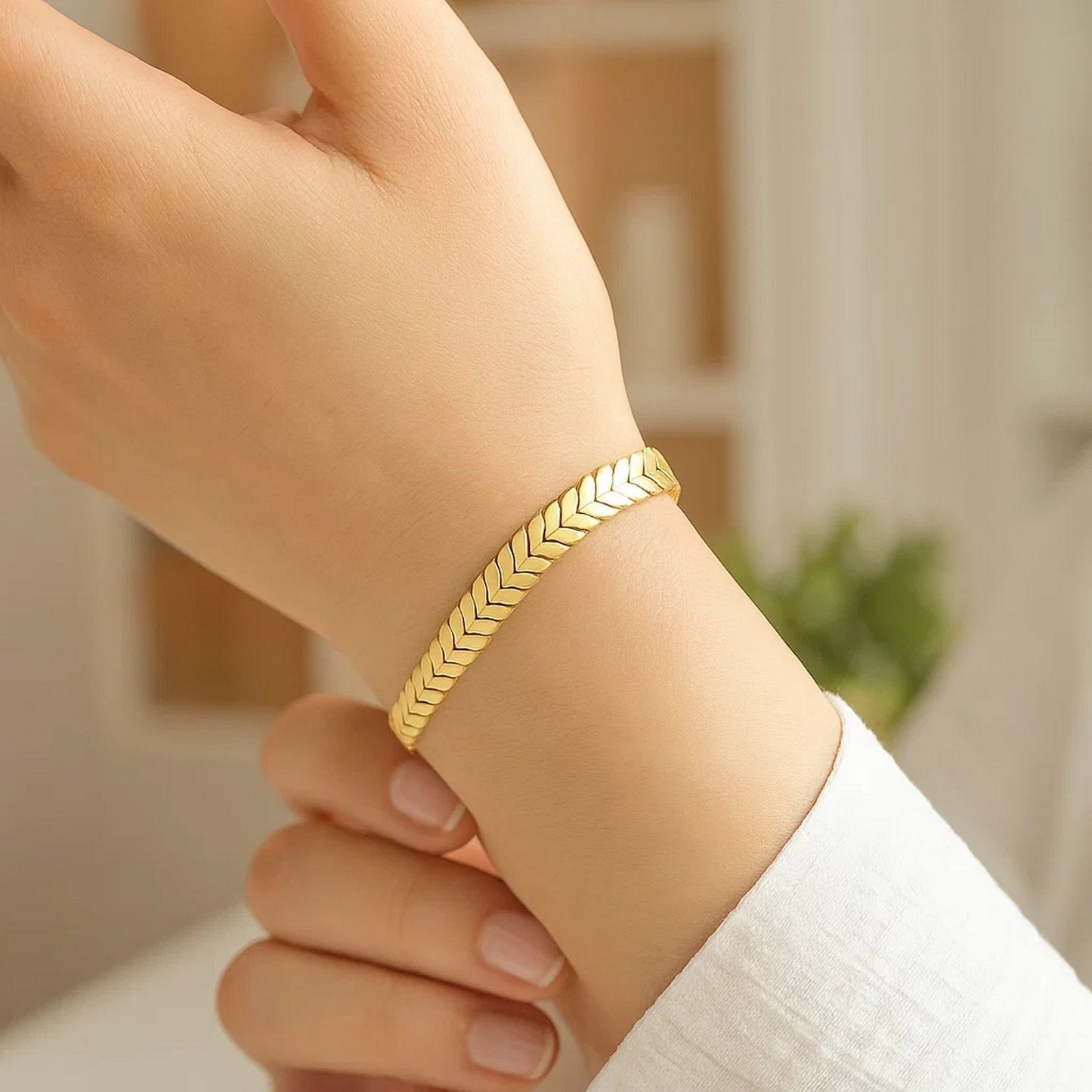 14k Yellow Gold High Polish Chevron Link Bracelet (6.00 mm)