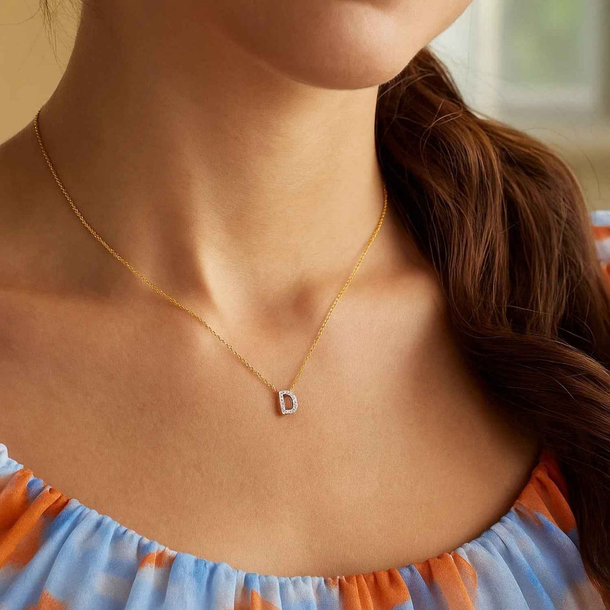 14k yellow gold pendant necklace set with diamonds