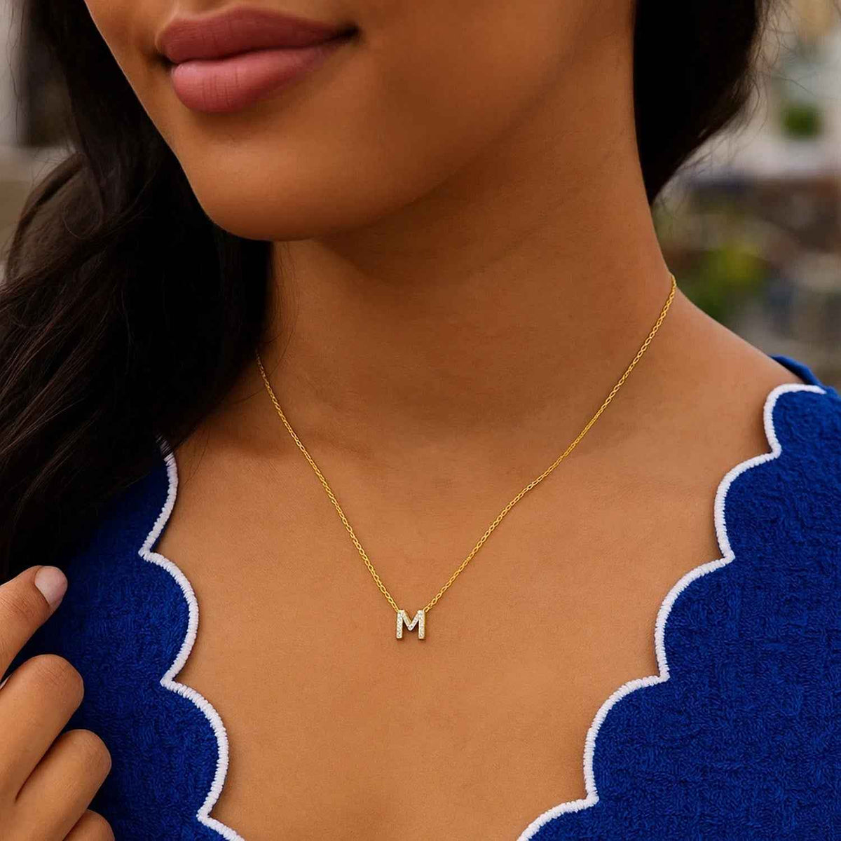 14k yellow gold pendant necklace set with diamonds
