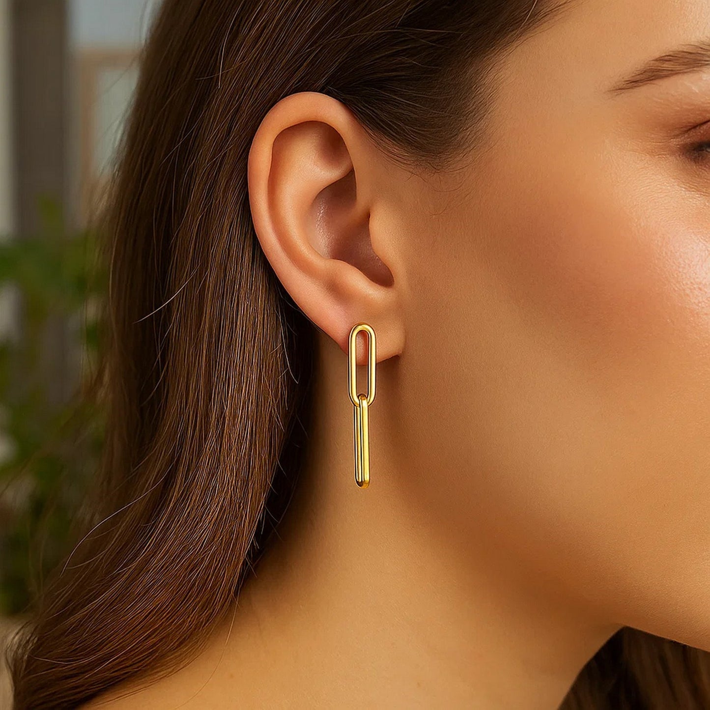 Peelerie jewelry piece in midnight luxury editorial product photo, high-contrast studio lighting