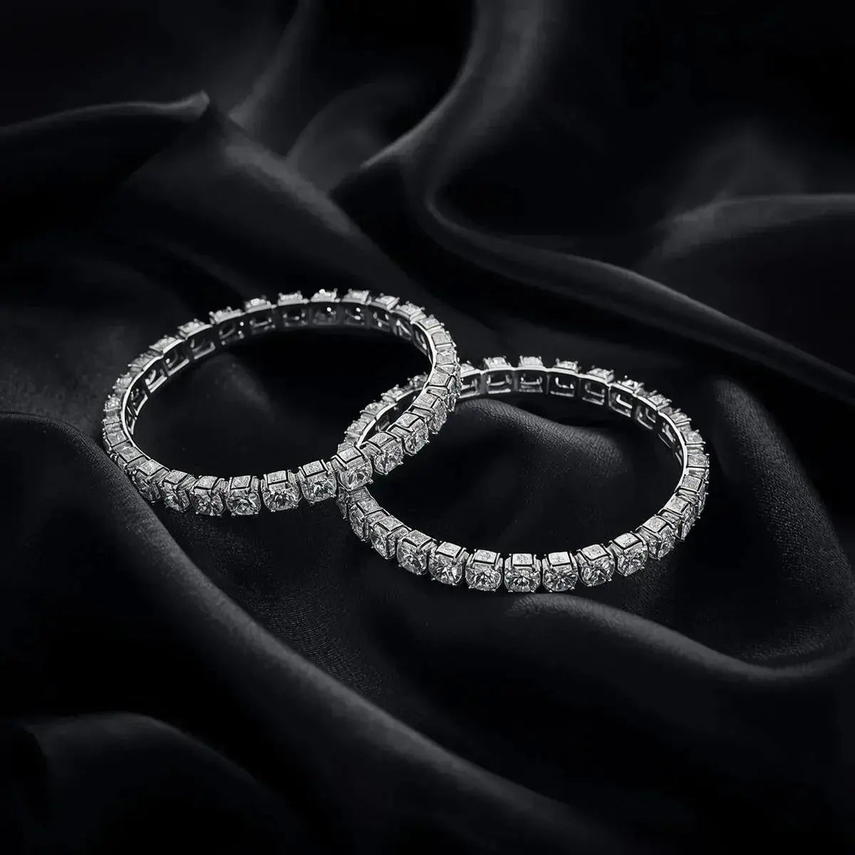 New In Diamond Bracelets - Peelerie