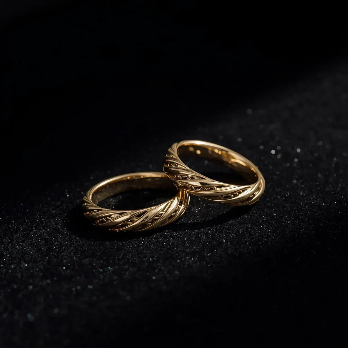 New In Gold Rings - Peelerie