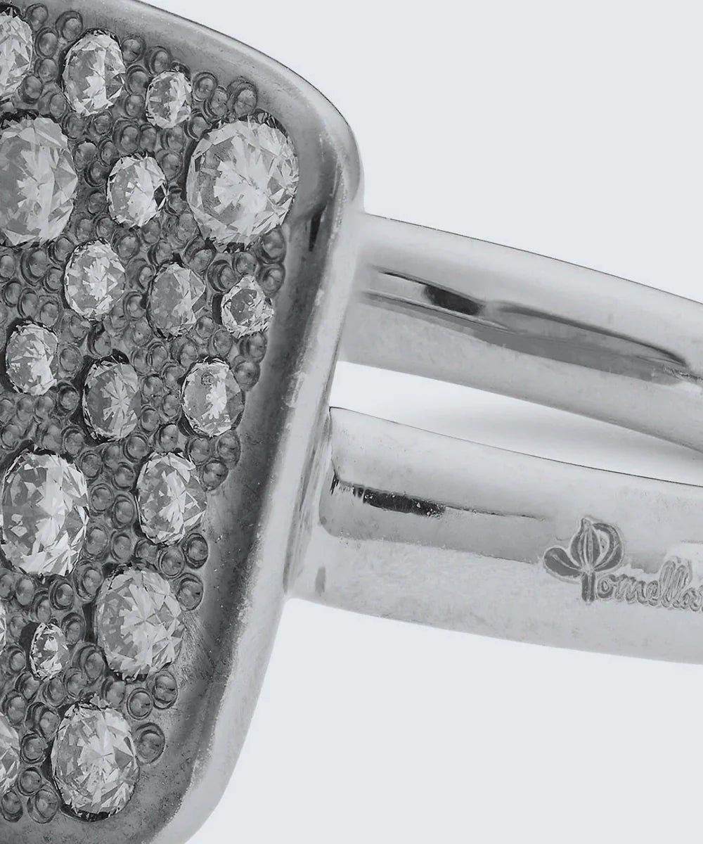 Peelerie jewelry piece in midnight luxury editorial product photo, high-contrast studio lighting