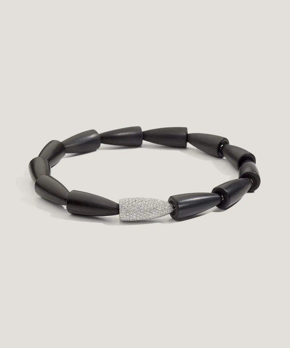 18K Gold Necklace For Women in a sleek high-contrast midnight luxury editorial style