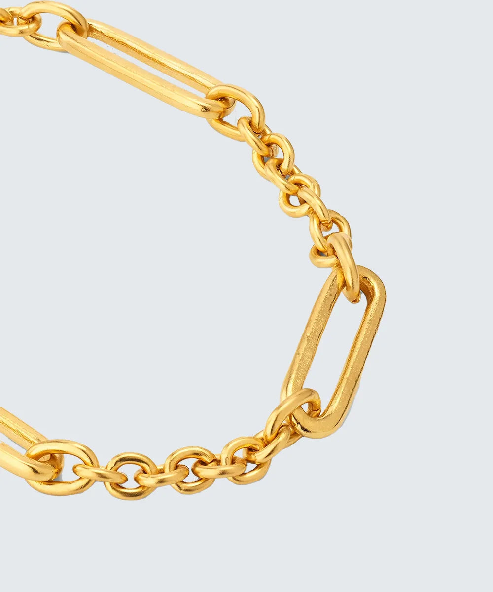 Chunky Oval Link Chain in a sleek high-contrast midnight luxury editorial style