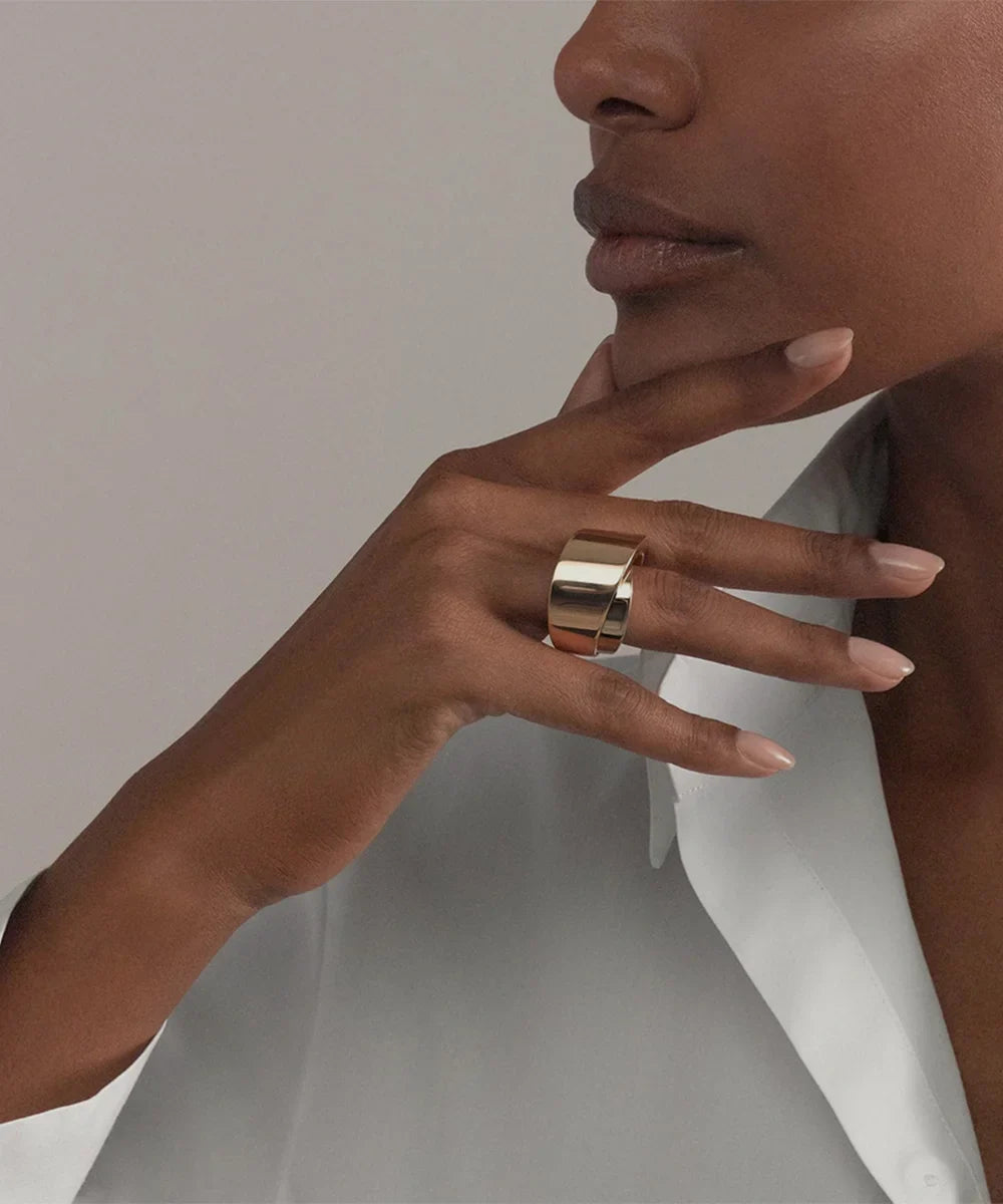 Peelerie jewelry piece in midnight luxury editorial product photo, high-contrast studio lighting