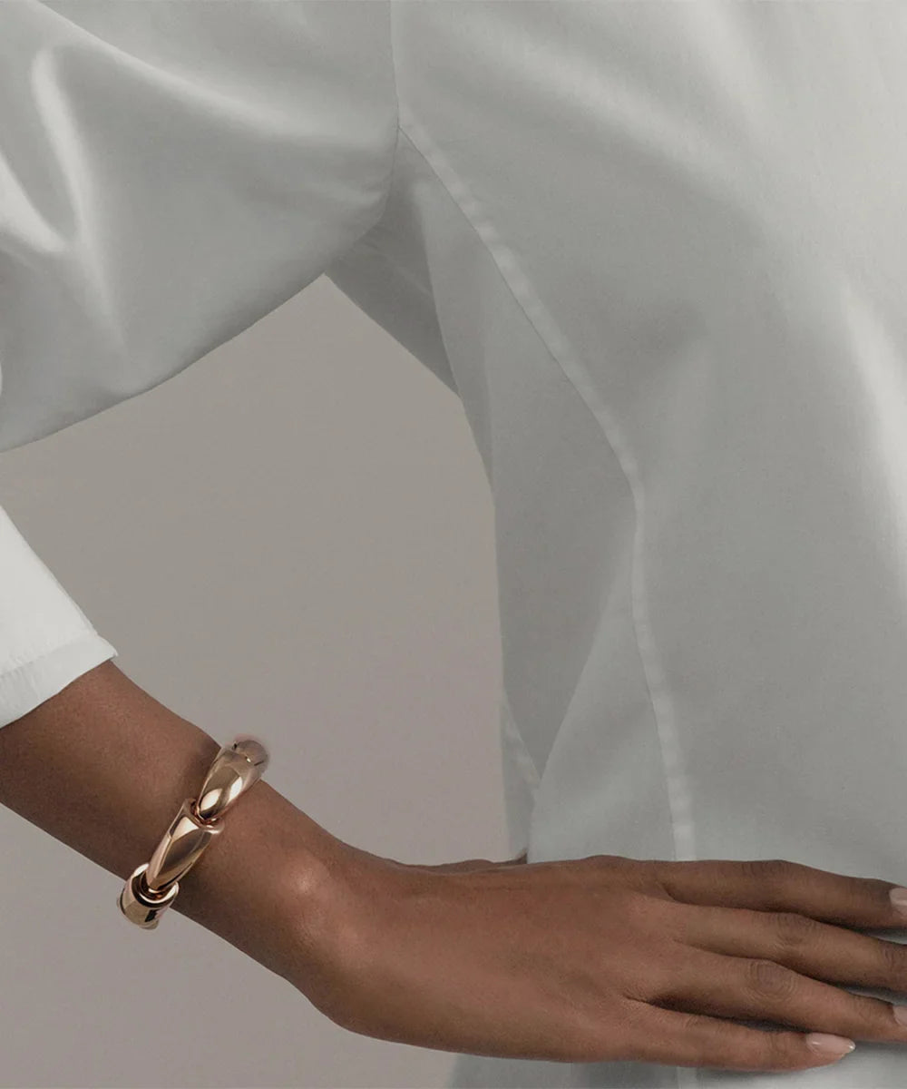 Peelerie jewelry piece in midnight luxury editorial product photo, high-contrast studio lighting