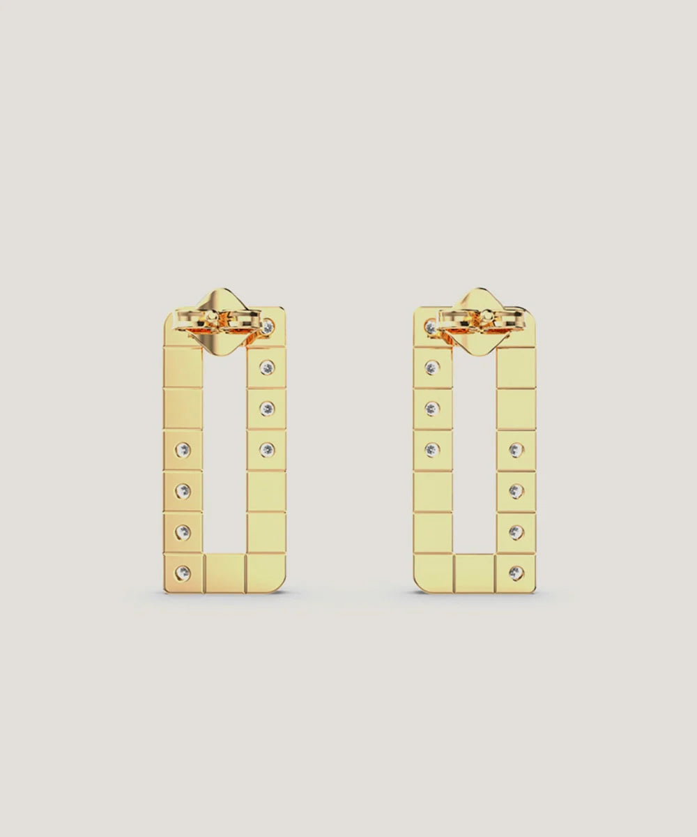 Peelerie jewelry piece in midnight luxury editorial product photo, high-contrast studio lighting