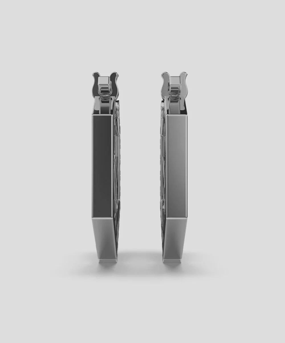 Peelerie jewelry piece in midnight luxury editorial product photo, high-contrast studio lighting