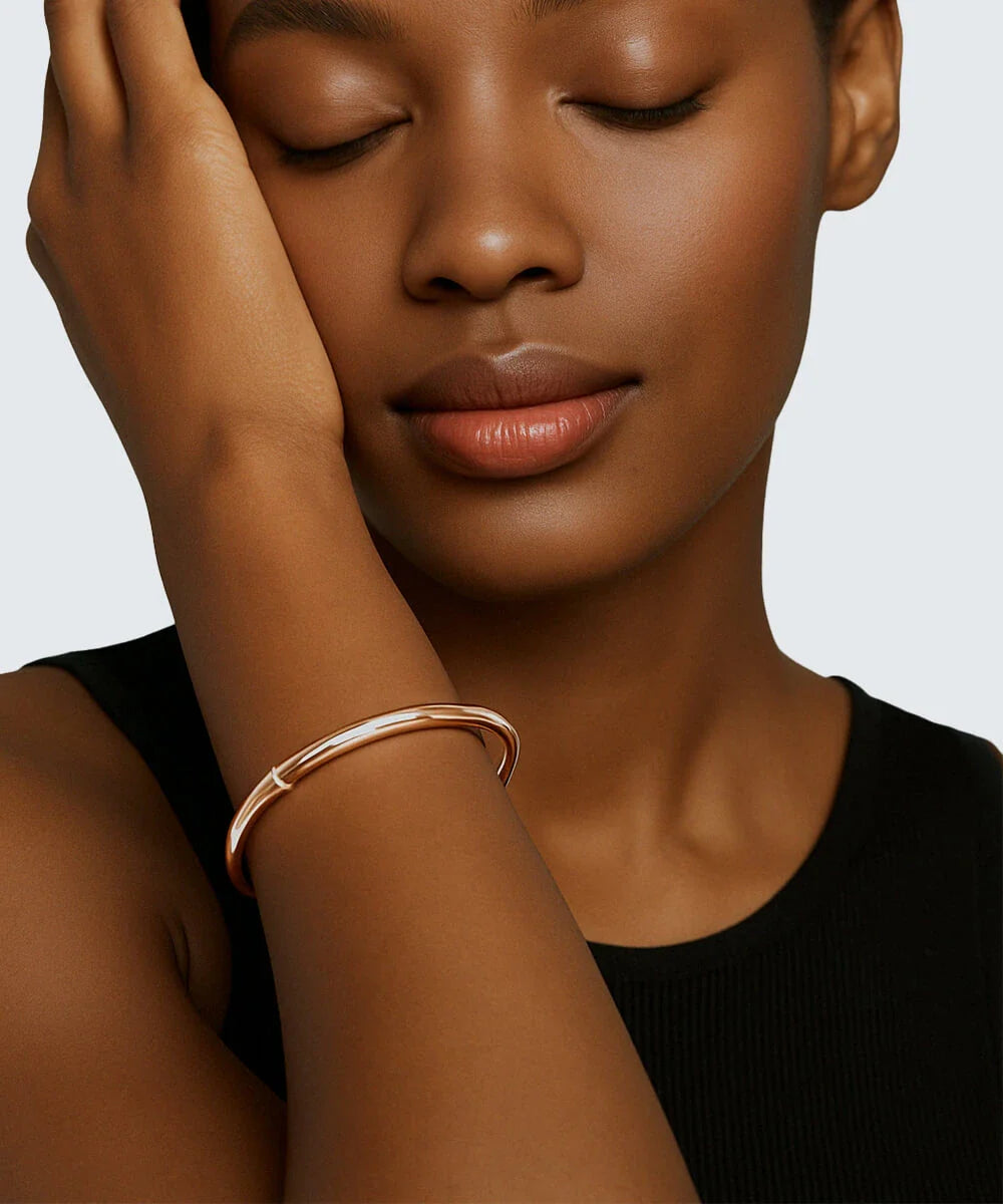 Peelerie jewelry piece in midnight luxury editorial product photo, high-contrast studio lighting