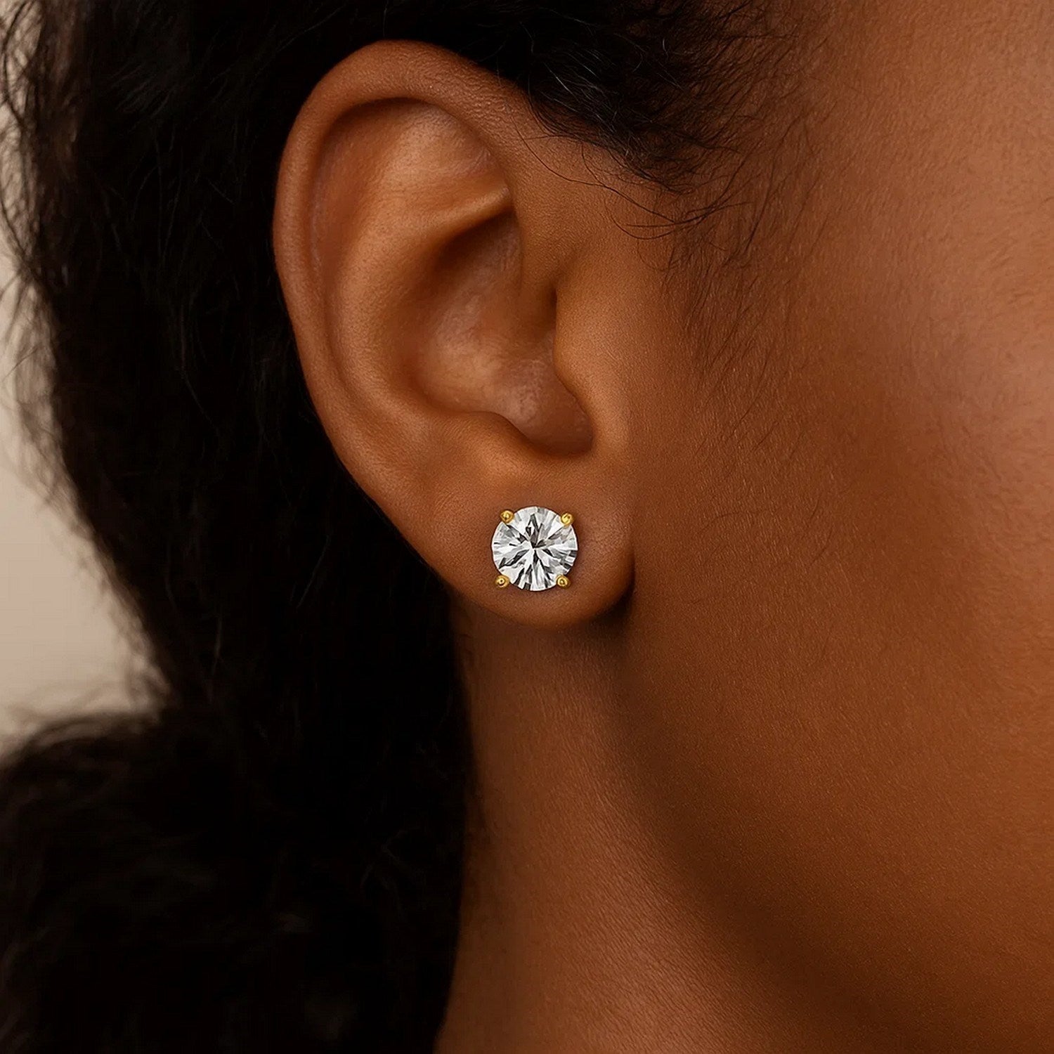 Peelerie jewelry piece in midnight luxury editorial product photo, high-contrast studio lighting