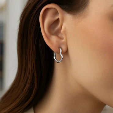 10k White Gold Heart Hoop Earrings - Peelerie