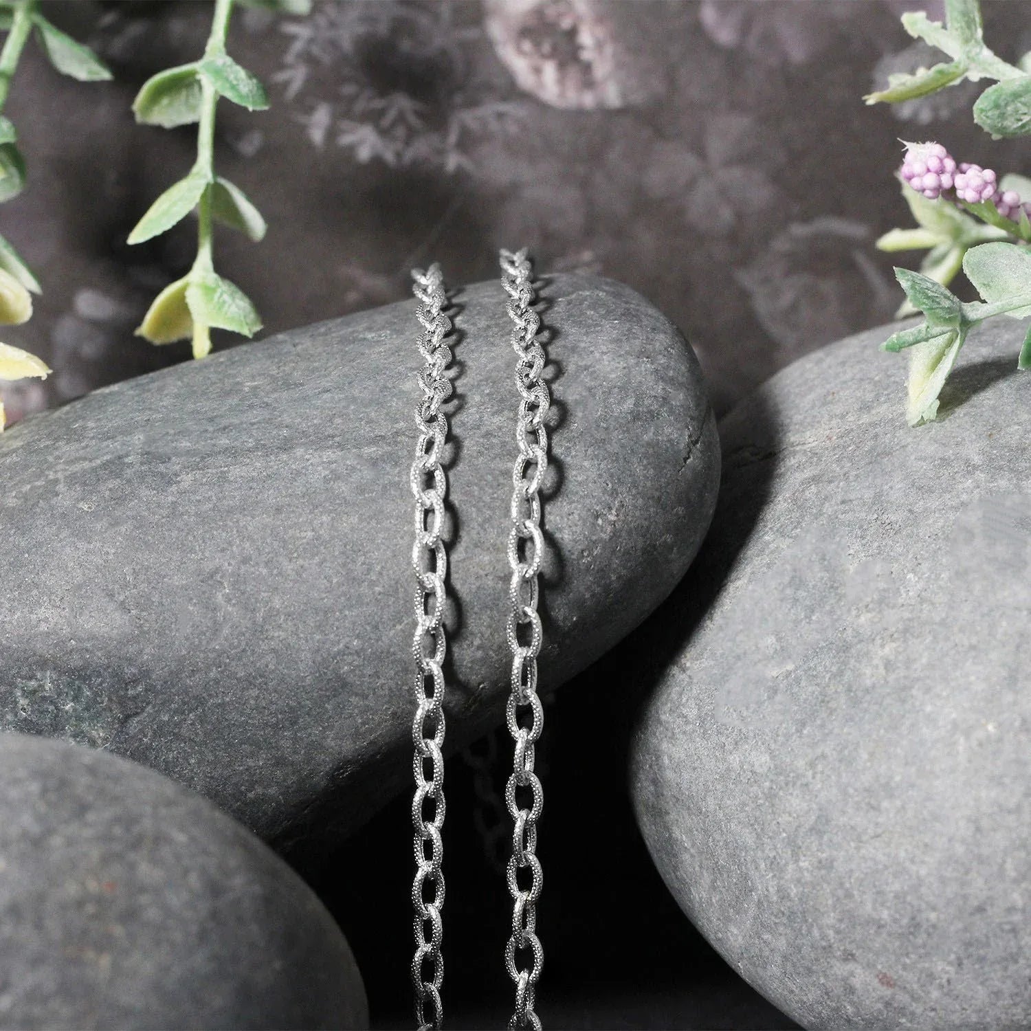 14k White Gold Pendant Chain with Textured Links (2.90 mm) - Peelerie