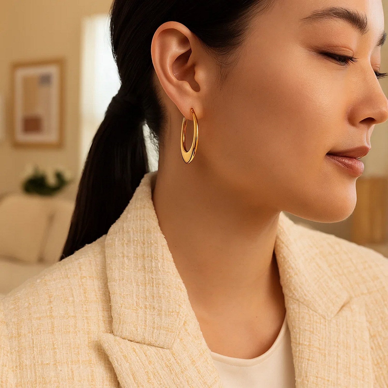 Peelerie jewelry piece in midnight luxury editorial product photo, high-contrast studio lighting