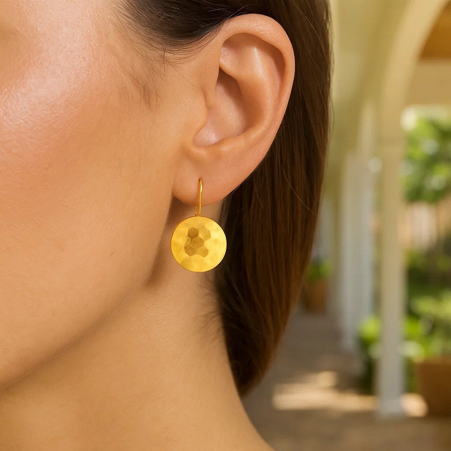 Peelerie jewelry piece in midnight luxury editorial product photo, high-contrast studio lighting