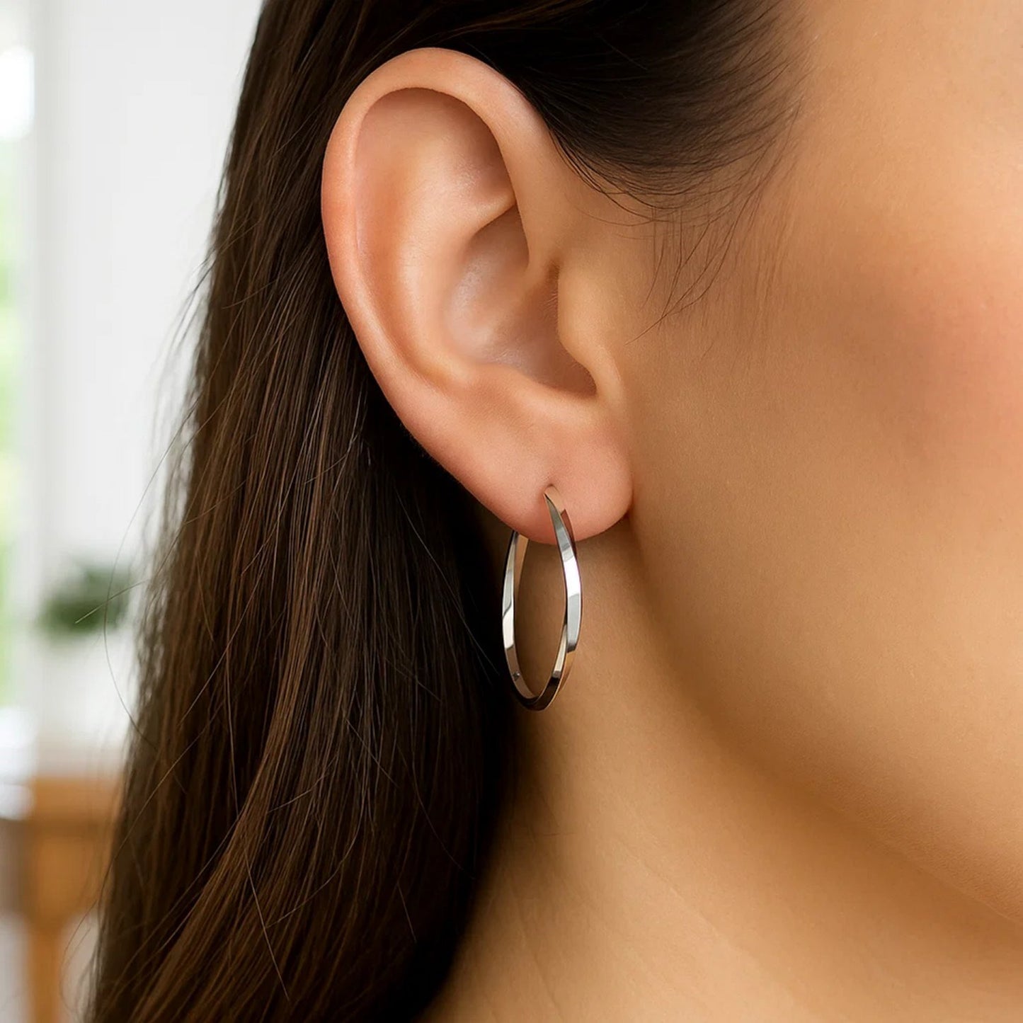 Peelerie jewelry piece in midnight luxury editorial product photo, high-contrast studio lighting