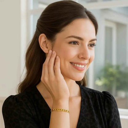 14k Yellow Gold Solid Figaro Bracelet (6.00 mm)