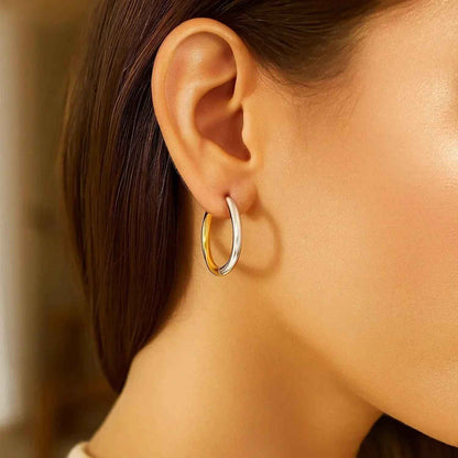 14k Two-Tone Gold Hoop Earrings in a Hinged Style(2.5x20mm)