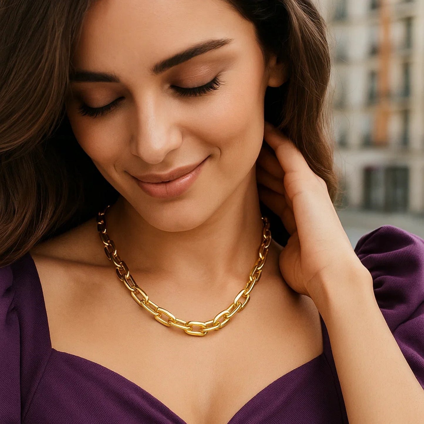 Oval Domed Paperclip Necklace in 14K Yellow Gold (5.30 mm)