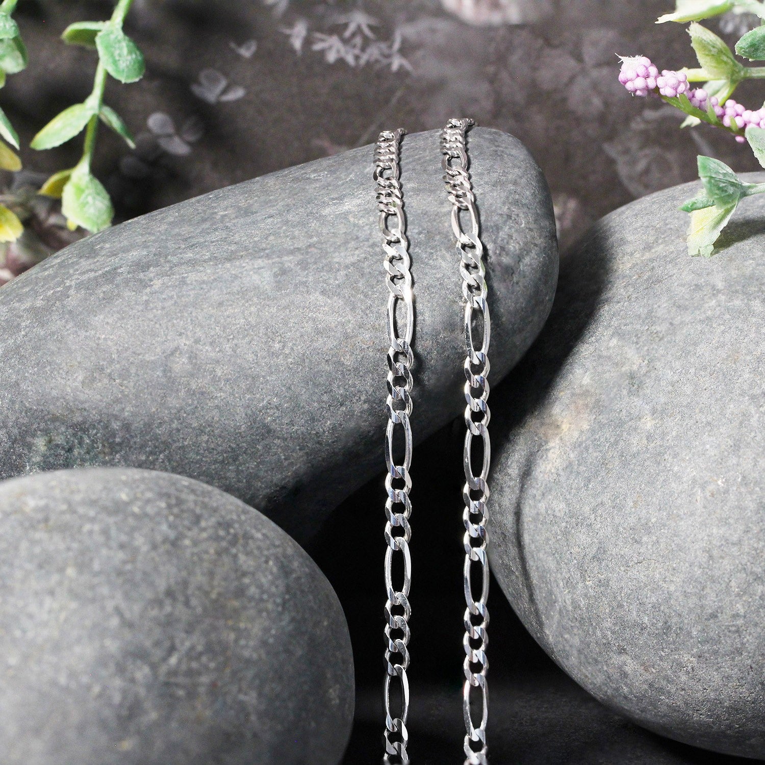 Peelerie jewelry piece in gold midnight luxury editorial product photo, high-contrast studio lighting