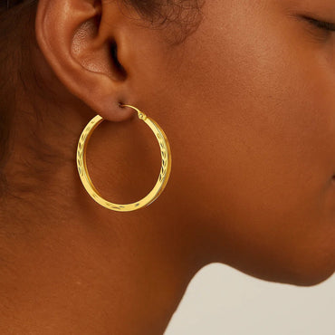 Peelerie jewelry piece in midnight luxury editorial product photo, high-contrast studio lighting