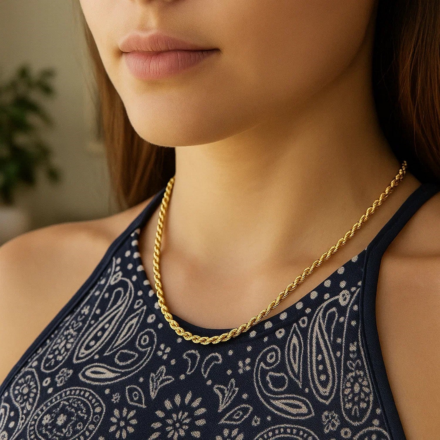 Peelerie jewelry piece in gold midnight luxury editorial product photo, high-contrast studio lighting