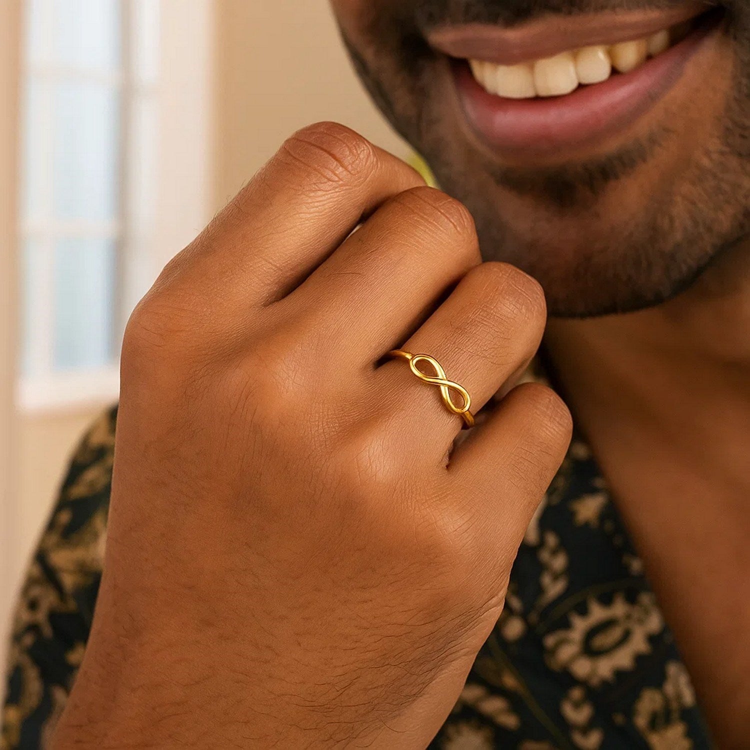 Peelerie jewelry piece in midnight luxury editorial product photo, high-contrast studio lighting