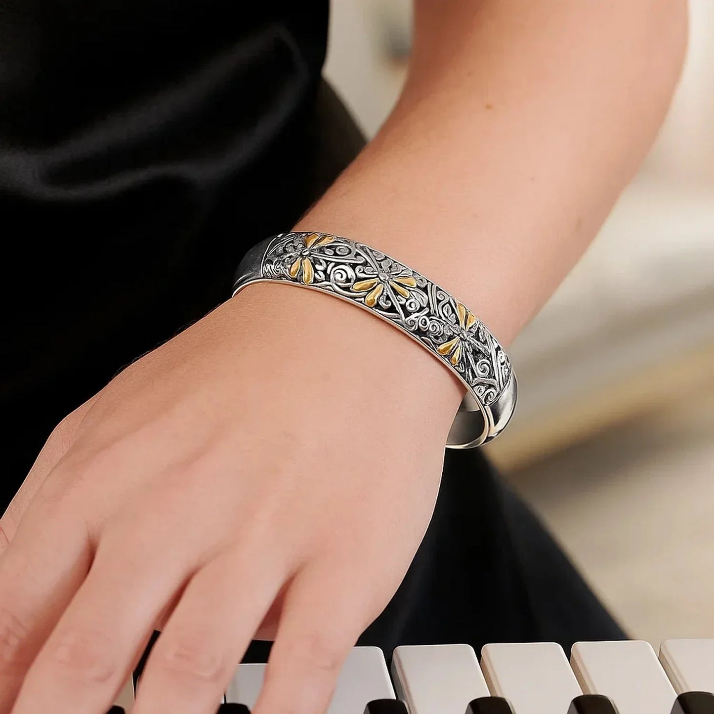 18k Yellow Gold and Sterling Silver Cuff with Dragonfly and Flourishes(12.70 mm) - Peelerie