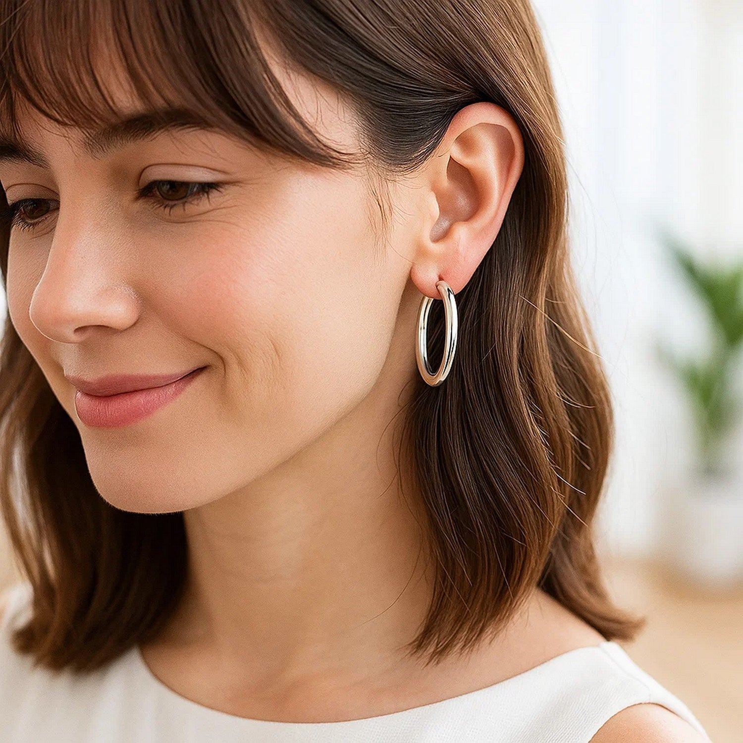 Peelerie jewelry piece in midnight luxury editorial product photo, high-contrast studio lighting