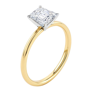 2 Carat Emerald Lab Grown IGI G/VS1 Diamond Solitaire Ring in 14K Yellow Gold