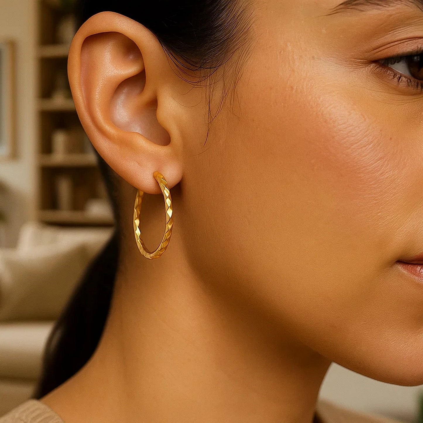 Peelerie jewelry piece in midnight luxury editorial product photo, high-contrast studio lighting