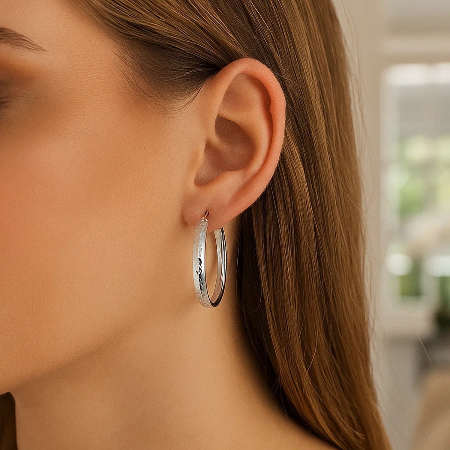 Peelerie jewelry piece in midnight luxury editorial product photo, high-contrast studio lighting