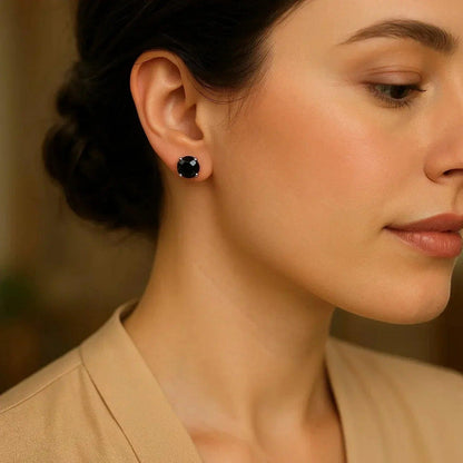 14k white gold stud earrings set with cubic zirconia