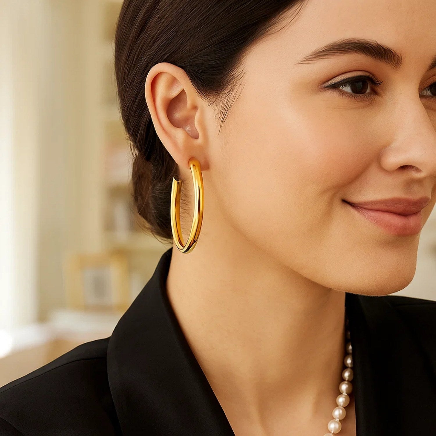 Peelerie jewelry piece in midnight luxury editorial product photo, high-contrast studio lighting