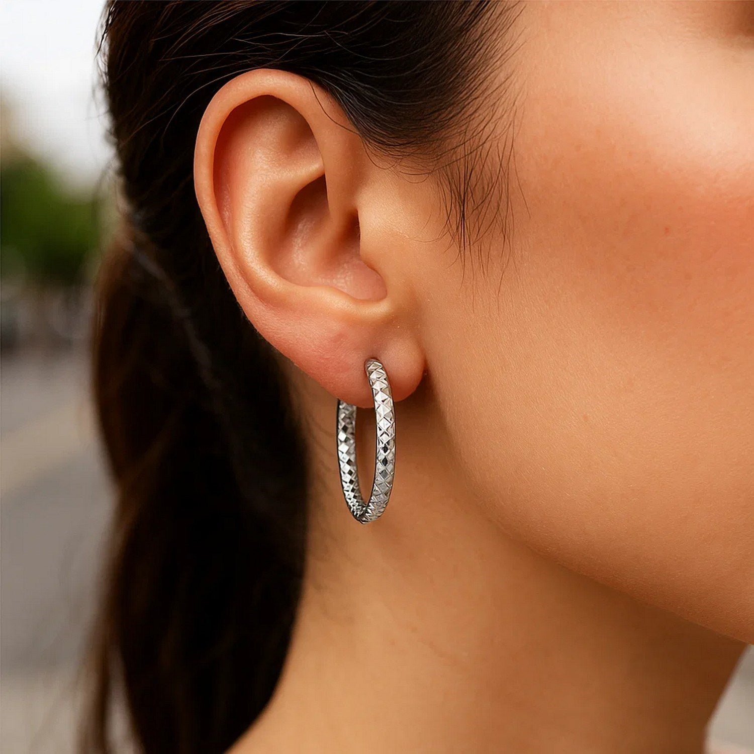 Peelerie jewelry piece in midnight luxury editorial product photo, high-contrast studio lighting