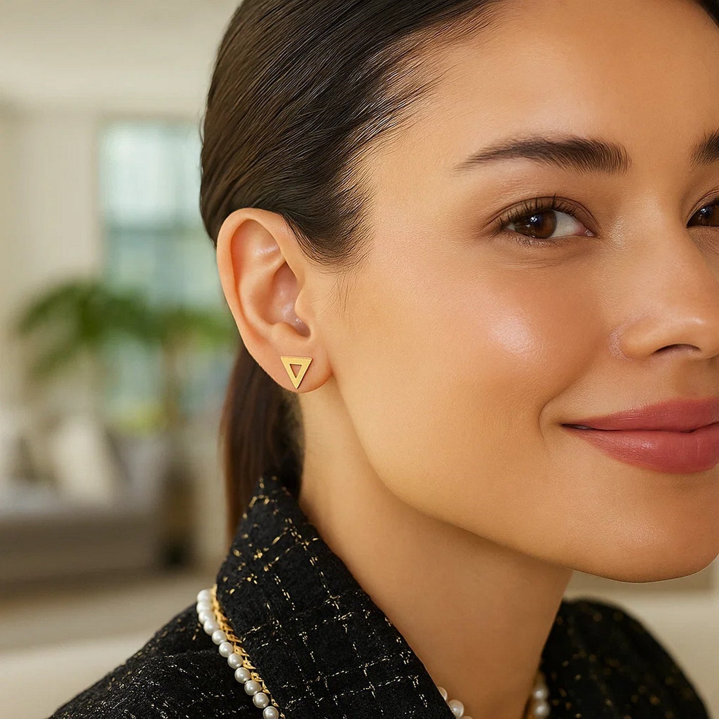 Peelerie jewelry piece in midnight luxury editorial product photo, high-contrast studio lighting