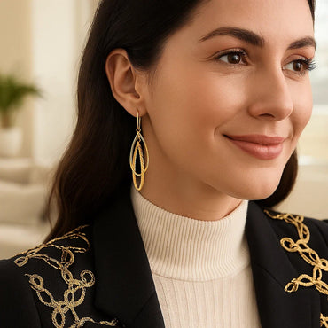 Peelerie jewelry piece in midnight luxury editorial product photo, high-contrast studio lighting