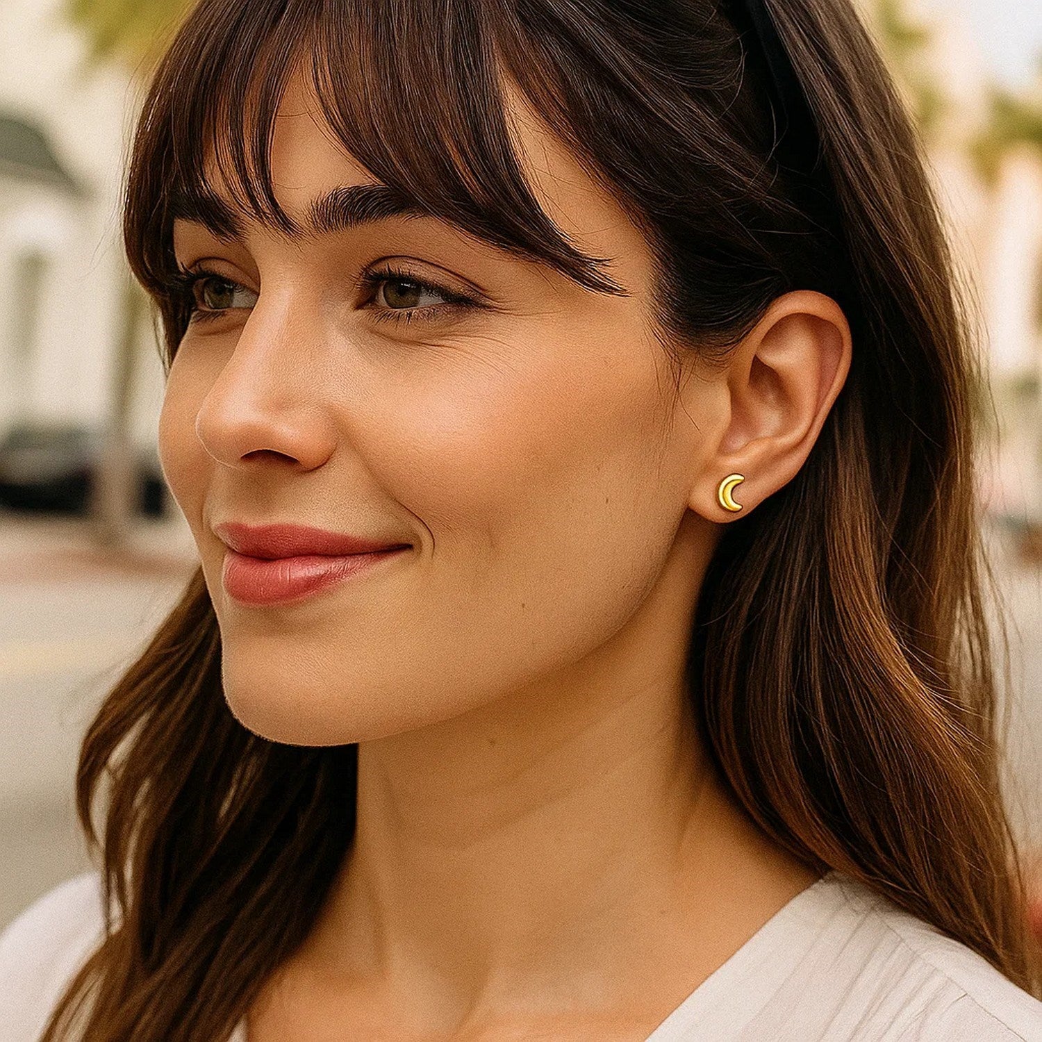 Peelerie jewelry piece in midnight luxury editorial product photo, high-contrast studio lighting