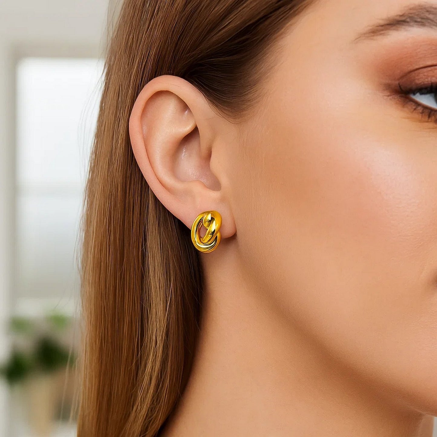 Peelerie jewelry piece in midnight luxury editorial product photo, high-contrast studio lighting