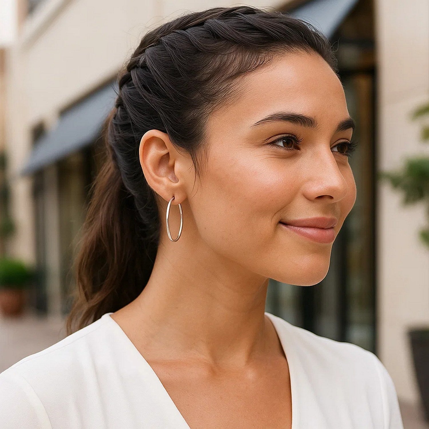 Peelerie jewelry piece in midnight luxury editorial product photo, high-contrast studio lighting