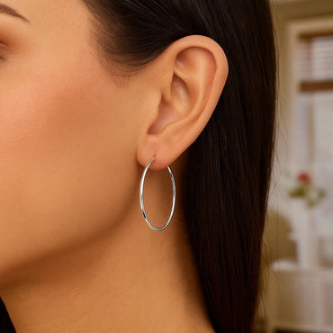 Peelerie jewelry piece in midnight luxury editorial product photo, high-contrast studio lighting