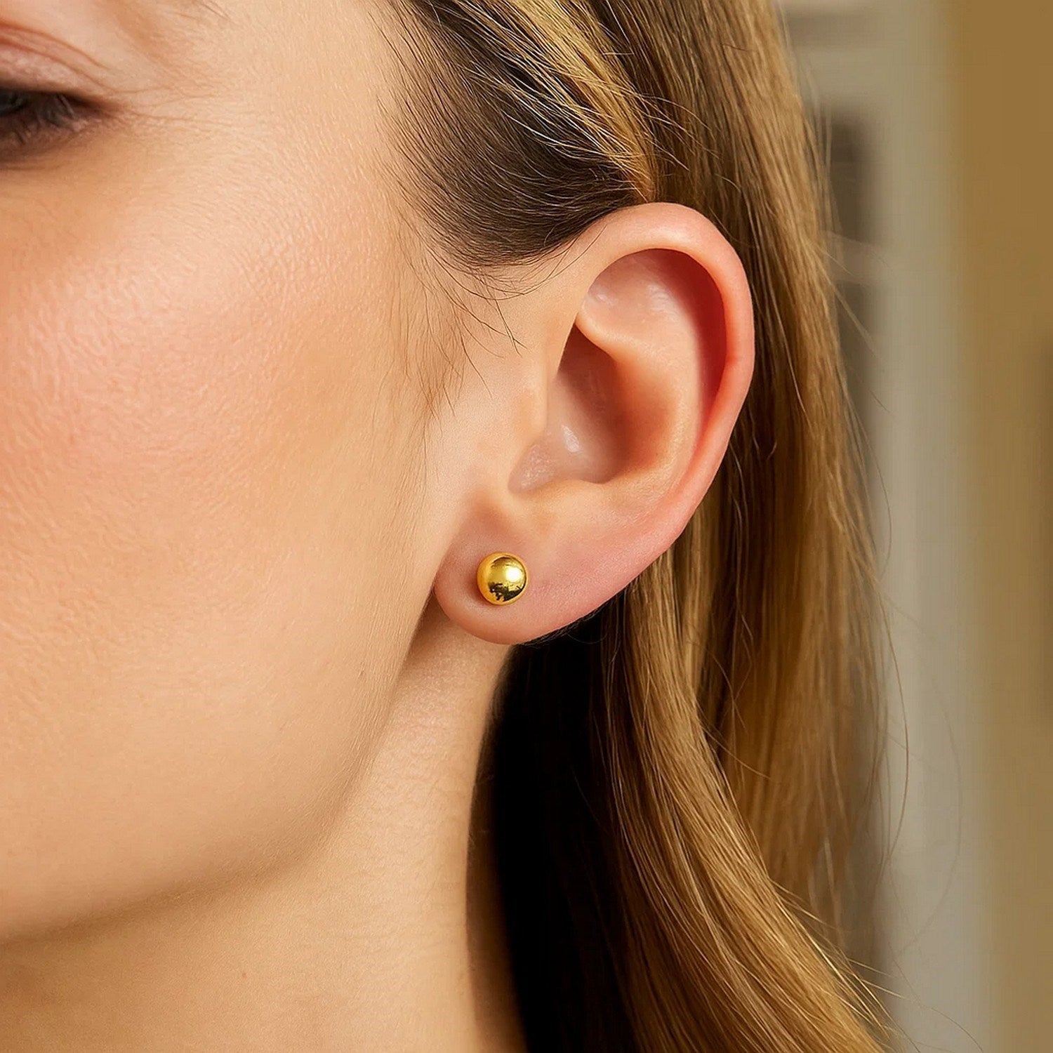 Peelerie jewelry piece in midnight luxury editorial product photo, high-contrast studio lighting