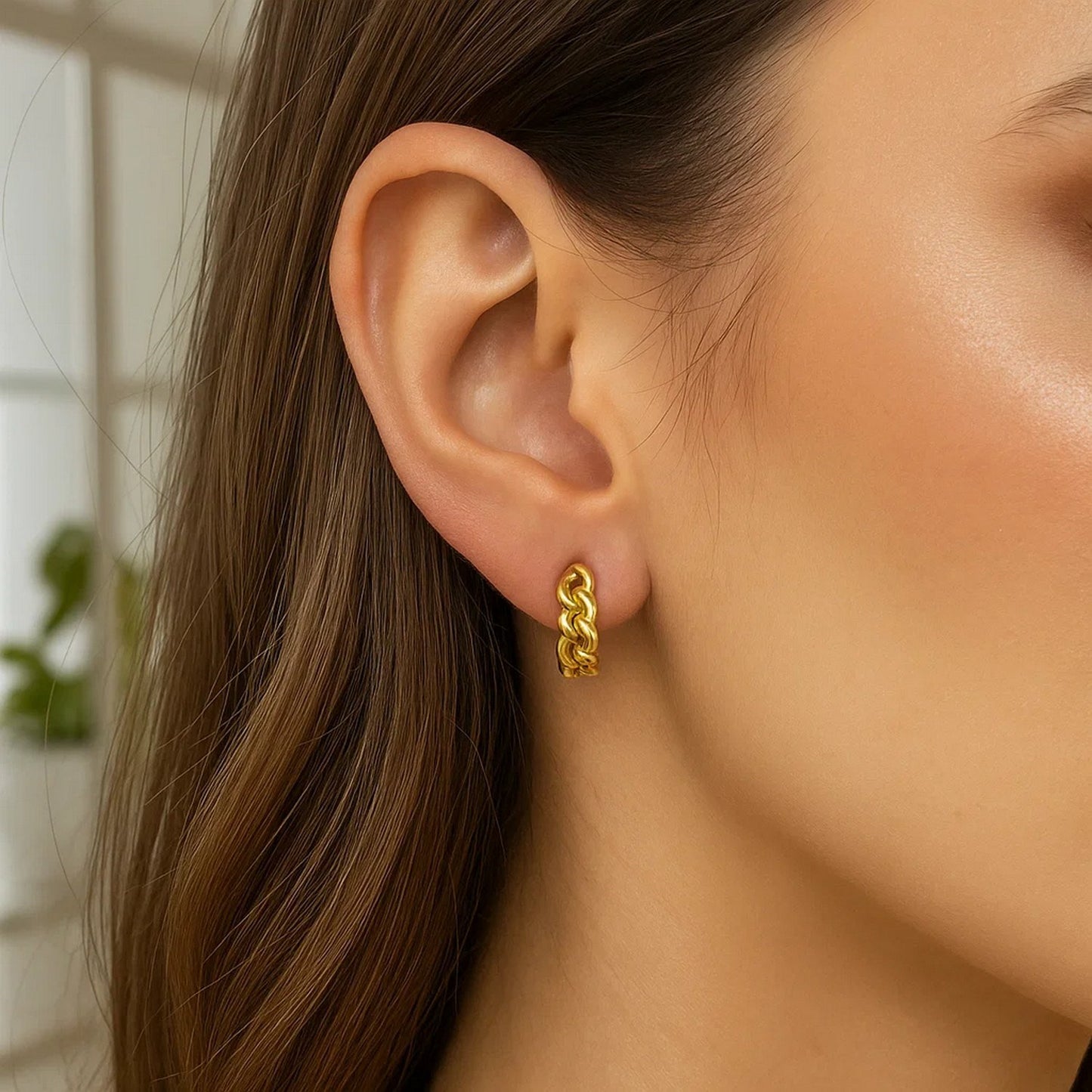 Peelerie jewelry piece in midnight luxury editorial product photo, high-contrast studio lighting